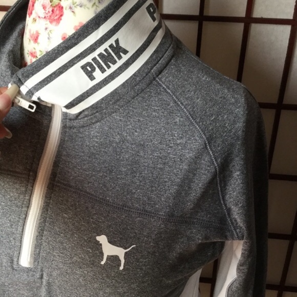 🆕PINK ultimate Half zip - Picture 4 of 7